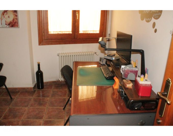 Image No.12-4 Bed Townhouse for sale