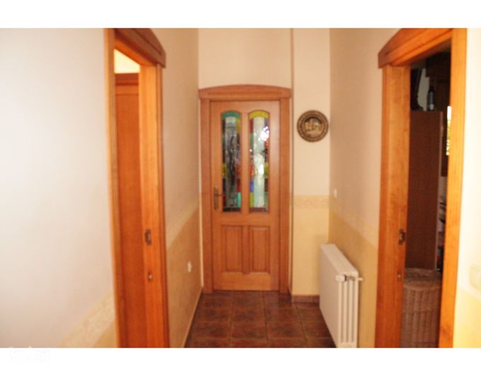 Image No.18-4 Bed Townhouse for sale