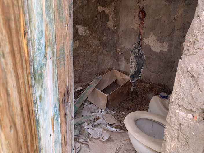 Image No.23-3 Bed Country House for sale