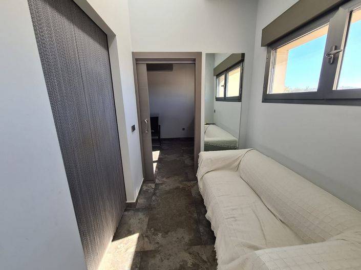 Image No.33-5 Bed Villa for sale