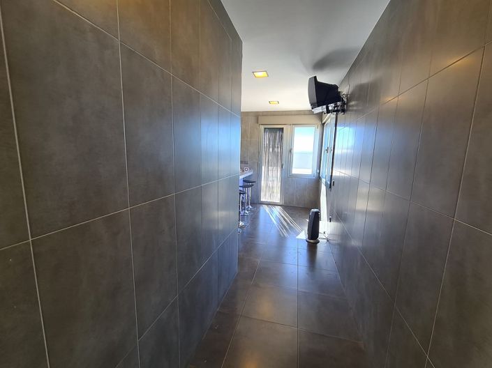 Image No.36-5 Bed Villa for sale