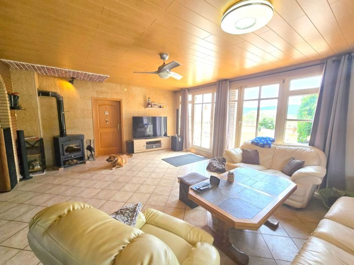 Image No.6-3 Bed Villa for sale