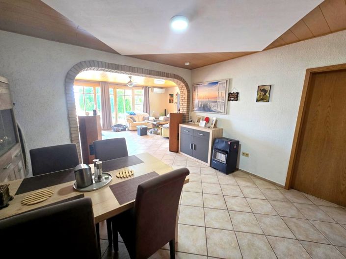 Image No.7-3 Bed Villa for sale