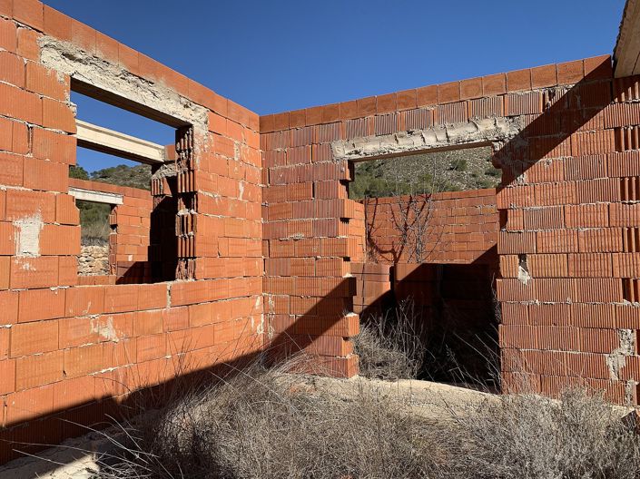 Image No.11-3 Bed Land for sale