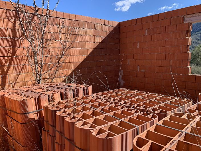 Image No.13-3 Bed Land for sale