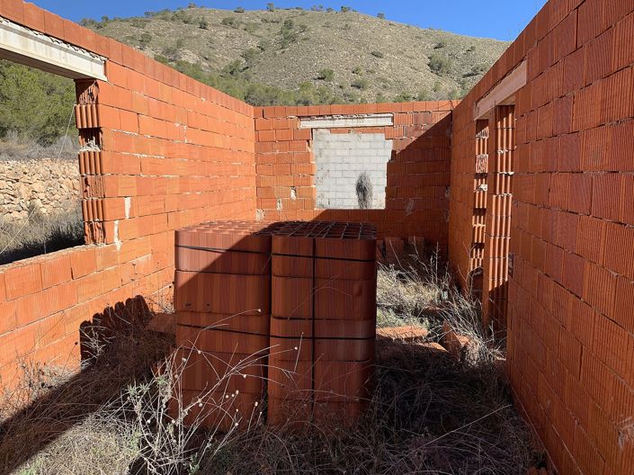 Image No.14-3 Bed Land for sale