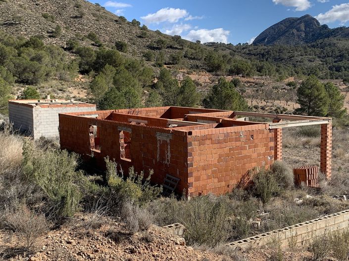 Image No.32-3 Bed Land for sale