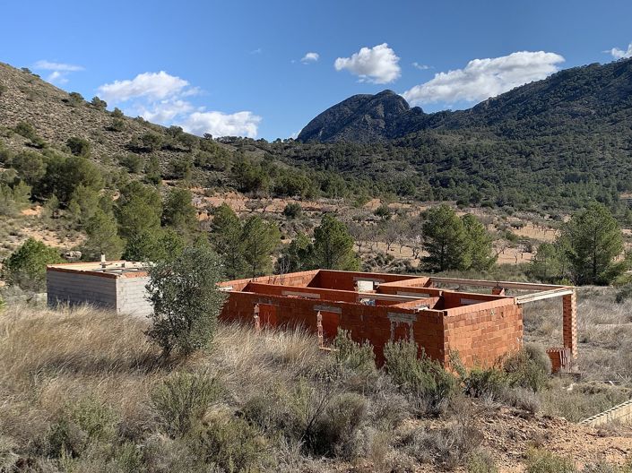 Image No.33-3 Bed Land for sale