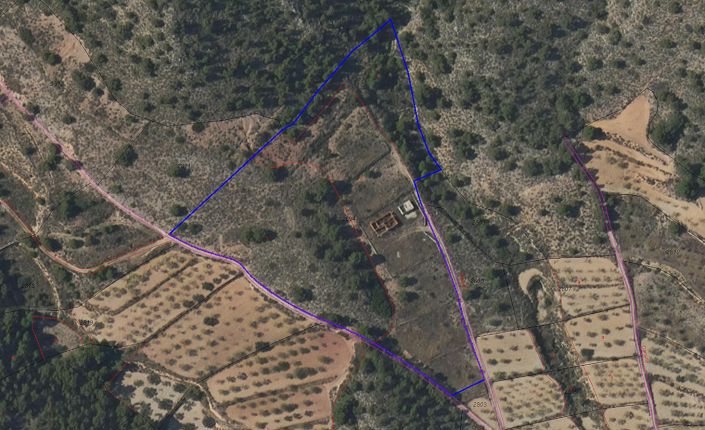 Image No.42-3 Bed Land for sale