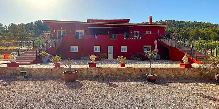 Image No.1-5 Bed Villa for sale