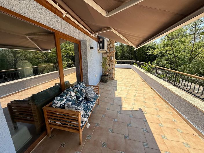 Image No.9-4 Bed Villa for sale