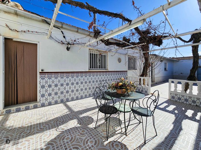 Image No.29-3 Bed Townhouse for sale