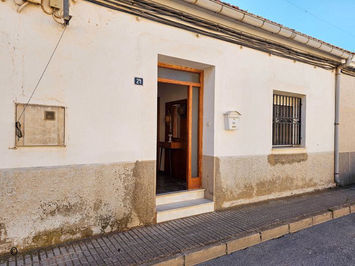 Image No.36-3 Bed Townhouse for sale