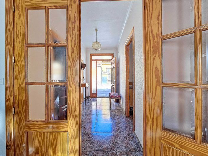 Image No.5-3 Bed Townhouse for sale