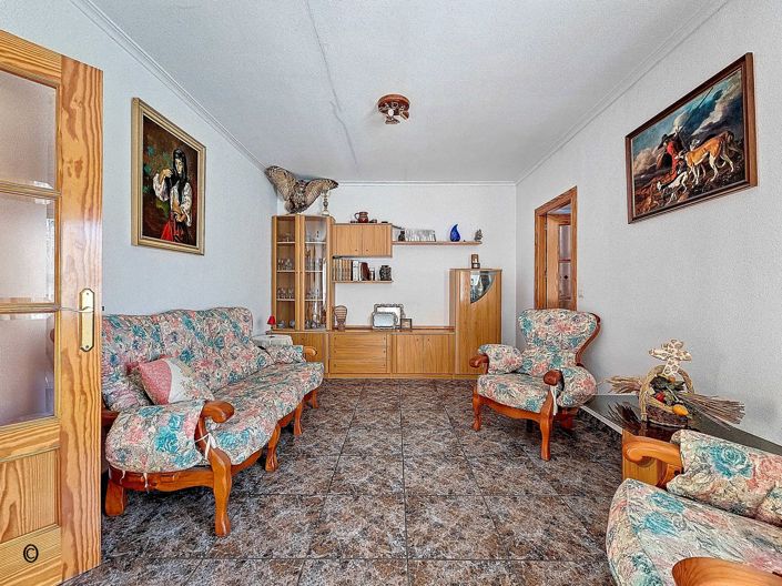 Image No.8-3 Bed Townhouse for sale