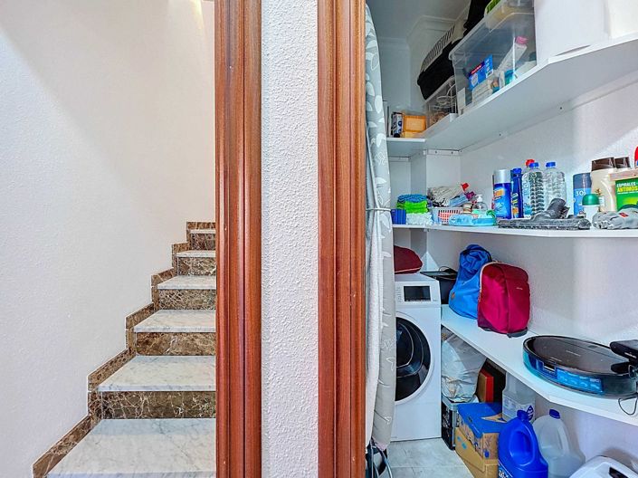 Image No.17-3 Bed Townhouse for sale