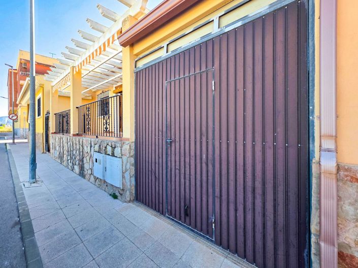 Image No.34-Maison de ville de 3 chambres à vendre à Pinoso