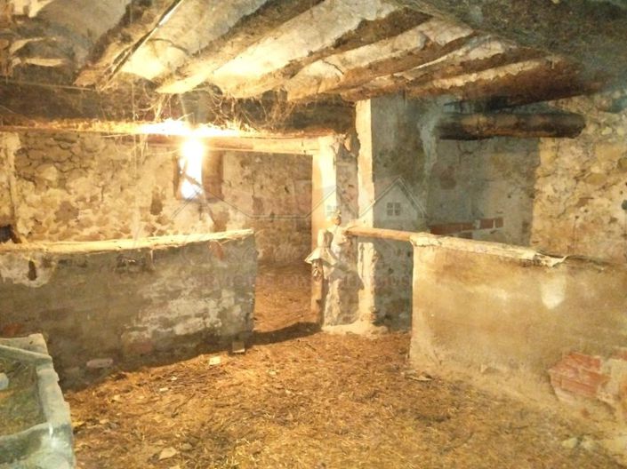 Image No.21-3 Bed Country House for sale