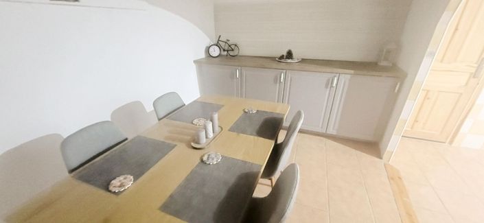 Image No.11-5 Bed Country House for sale