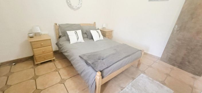 Image No.26-5 Bed Country House for sale