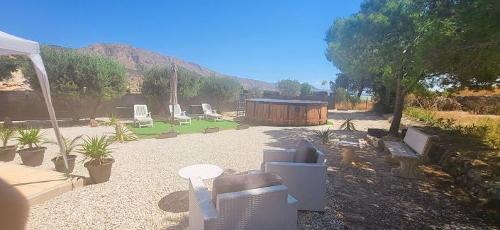 Image No.43-5 Bed Country House for sale