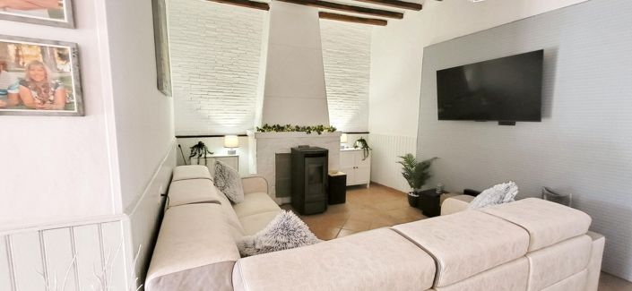 Image No.5-5 Bed Country House for sale