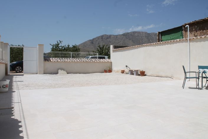 Image No.44-4 Bed Townhouse for sale