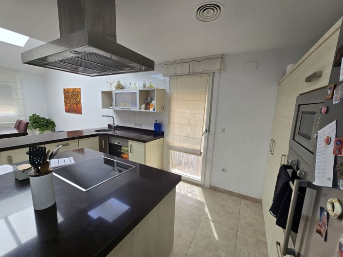 Image No.22-4 Bed Villa for sale