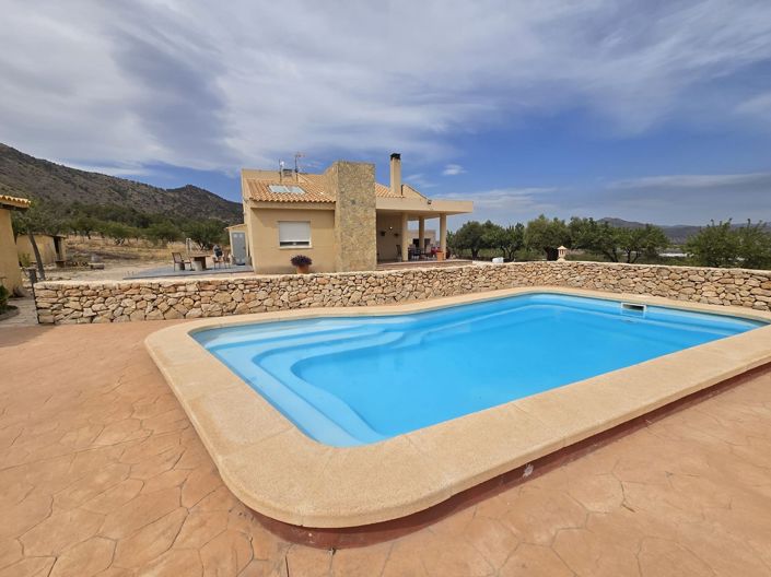 Image No.4-4 Bed Villa for sale