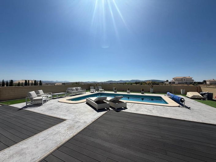 Image No.12-3 Bed Villa for sale