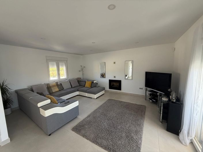 Image No.14-3 Bed Villa for sale