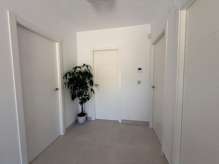 Image No.20-3 Bed Villa for sale