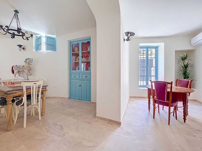 Image No.11-6 Bed Country House for sale