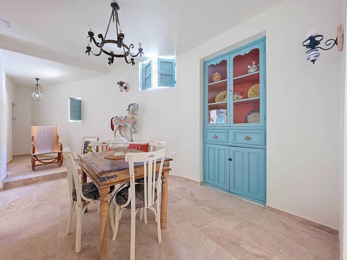 Image No.12-6 Bed Country House for sale