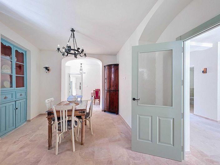 Image No.13-6 Bed Country House for sale