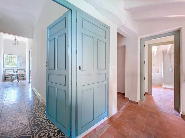 Image No.15-6 Bed Country House for sale