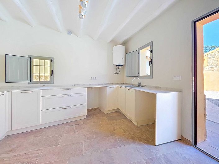 Image No.20-6 Bed Country House for sale