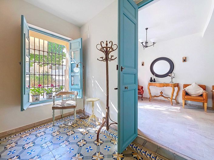 Image No.25-6 Bed Country House for sale