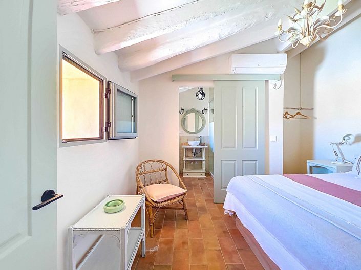 Image No.43-6 Bed Country House for sale