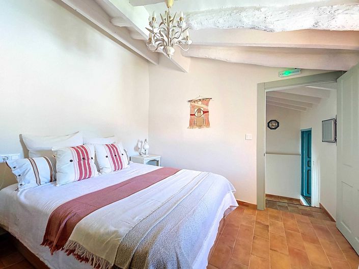 Image No.45-6 Bed Country House for sale