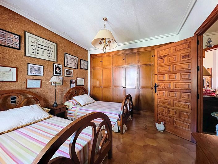 Image No.37-Villa de 6 chambres à vendre à Elda