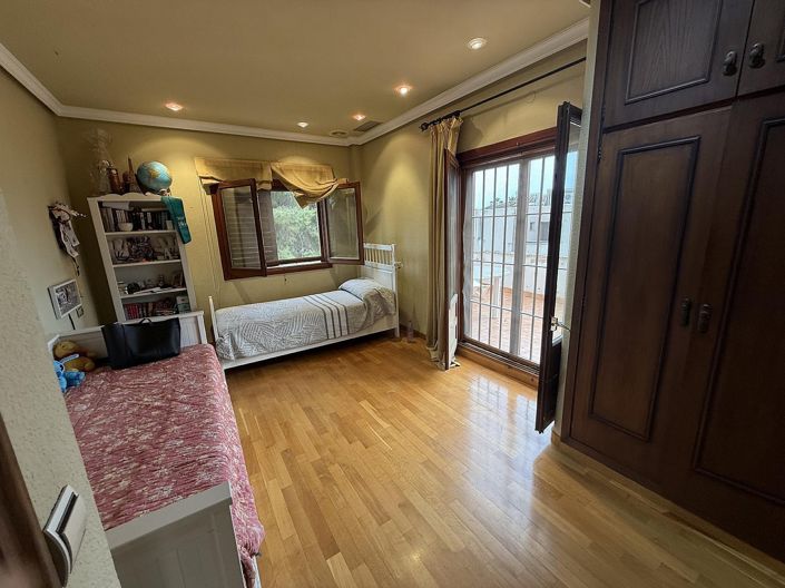 Image No.29-4 Bed Villa for sale