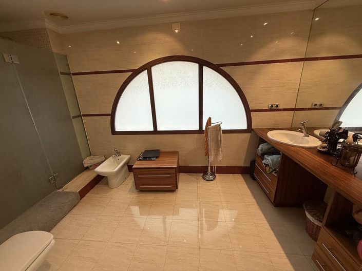 Image No.33-4 Bed Villa for sale