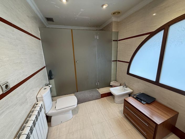 Image No.35-4 Bed Villa for sale