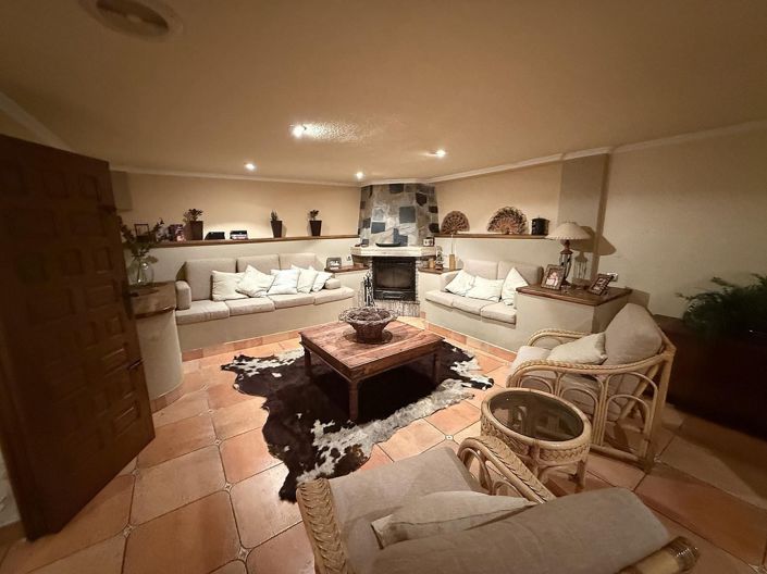 Image No.38-4 Bed Villa for sale