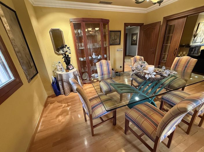 Image No.5-4 Bed Villa for sale