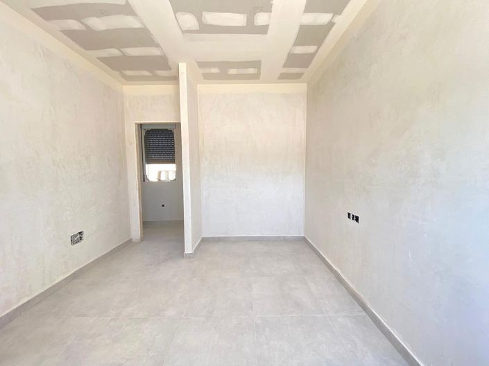 Image No.8-3 Bed Villa for sale