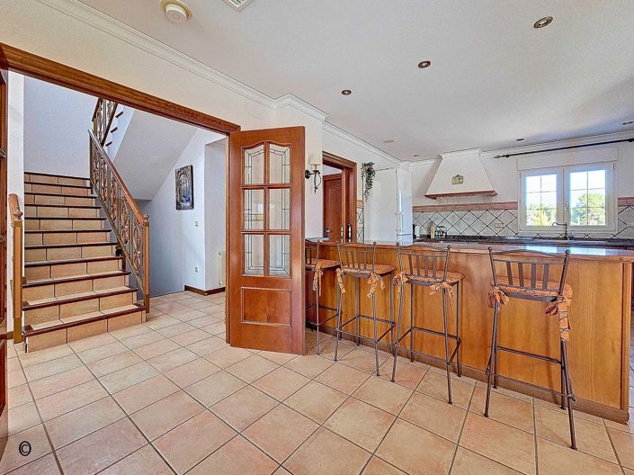 Image No.13-6 Bed Villa for sale