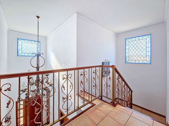 Image No.26-6 Bed Villa for sale