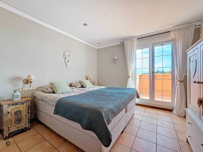 Image No.27-6 Bed Villa for sale